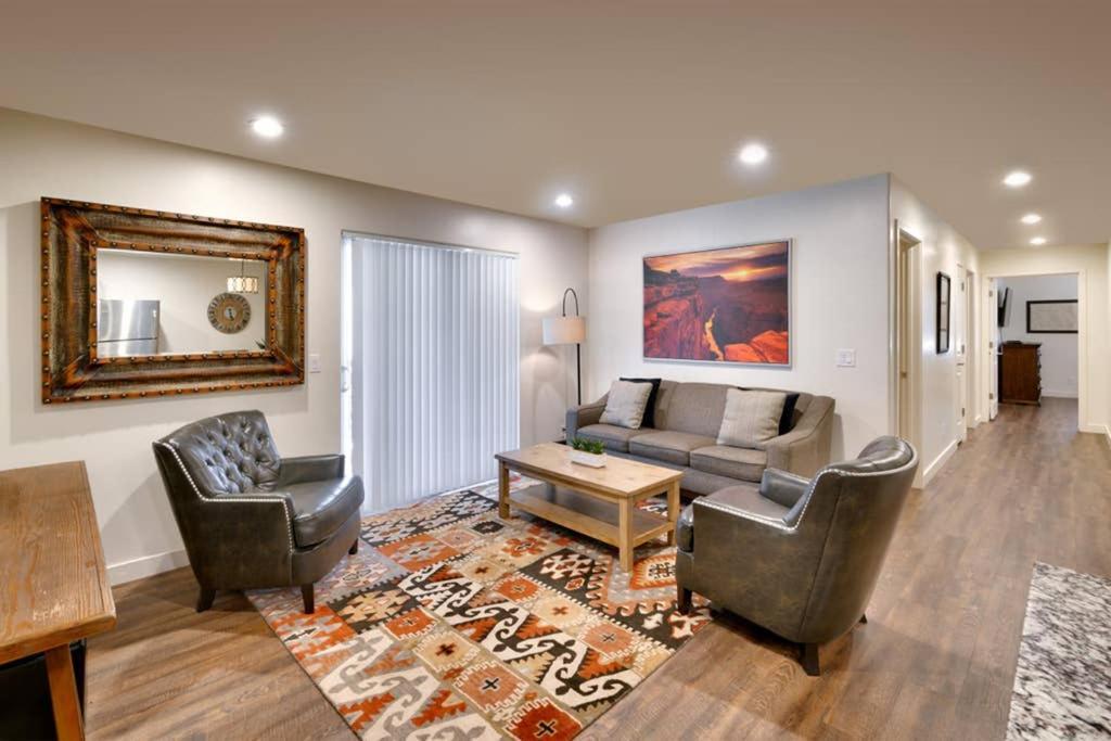 5H Our Redcliff Condo, Pool & Hot Tub Moab Extérieur photo