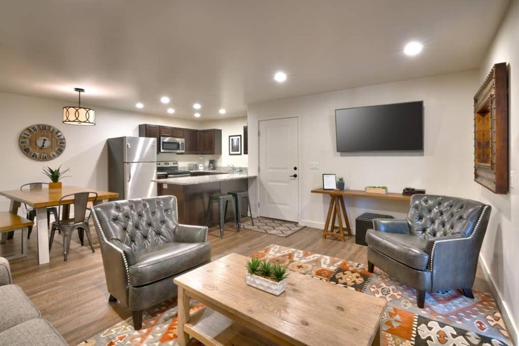 5H Our Redcliff Condo, Pool & Hot Tub Moab Extérieur photo